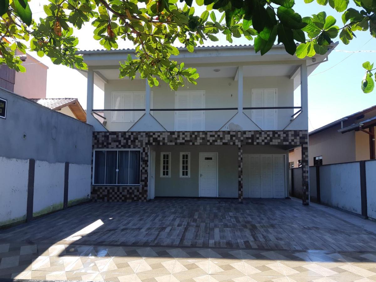Quartos Em Casa Na Beira Da Lagoa Hotel Laguna Kültér fotó